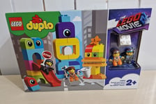 New & Sealed Retired Lego Duplo 10895 Lego Movie - Emmet and Lucy's Visitors