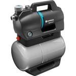 Installation d'eau domestique Gardena 3900 Silent : pompe avec réservoir d'eau de 21 l et filtre intégré, débit 3900 l/h, pression de sortie 4,3 bar, silencieuse, sans entretien (9066-20)