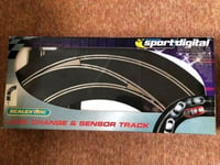 Scalextric Digital Lane Change Track (Out to In Right Hand) - C7008