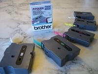 Brother P-Touch 7000 Brother P-Touch Tape Sort på Hvit 12mm (15m) TX-231 (Kan sendes i brev) 40058026