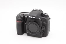 Nikon D7500 - NYSKICK - 9 Exponeringar