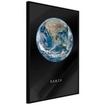 Plakat - Earth - 40 x 60 cm - Sort ramme