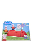 Peppa Pig Peppa’s Adventures Peppa’s Family Red Car Patterned Peppa Pig