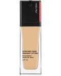 Synchro Skin Radiant Lifting Foundation, 250 Sand