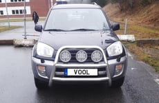 Stor Trio frontbåge Svart - Toyota RAV4 II 2001-2005