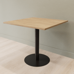 Cafébord kvadratiskt med runt pelarstativ, Storlek 80 x 80 cm, Bordsskiva Ek, Stativ Svart