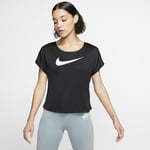Run freely in the Nike Swoosh Top. A scoop neckline meets sweat-wicking breathability for all-round comfort. Women's Short-Sleeve Running Top - Black
