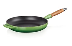 Le Creuset Signature Cast Iron Frying Pan in Bamboo Green new