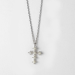 Smykke i rhodinert sølv Kors og ferskvannsperler 42+5 cm Goldstory