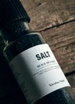 Salt med kværn, Sort by Nicolas Vahé (D: 5 cm. x H: 23 cm., Sort)