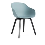 HAY - AAC222 Chair Black WB Lacq Oak Base Dusty Blue 2.0 Shell - Matstolar - Hee Welling - Blå - Trä/Plast