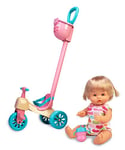 Nenuco - Tricycle, Ensemble de jouets avec poupée, accessoires et tricycle avec roues et ceinture pour le transporter, pour enfants à partir de 3 ans, Famosa (700017103)