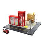 Matchbox Coffret Caserne de Pompiers avec Camion échelle 1/64, Sons et lumières, feu factice à éteindre, Jouet pour Enfant dès 3 Ans, HBD76