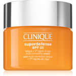 Clinique Superdefense™ SPF 25 Fatigue + 1st Signs Of Age Multi-Correcting Cream Fugtighedscreme til de første alderstegn til tør og kombineret hud SPF 25 30 ml