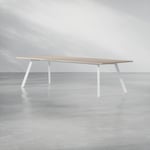 Konferensbord Viggo Standard- Laminat höjd 73 cm, Storlek 280 cm, Bordsskiva Valnöt, Färg underrede Vit
