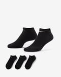 Nike Everyday Cushioned Training No-Show Socks (3 Pairs)