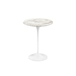 Knoll - Saarinen Round Table - Småbord, Vitt underrede, skiva i glansig vit Calacatta marmor, Ø 41 - Sidobord