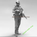 Unpainted 1/35 Resin soldier Modern US Air Force Soldier Special Forces 1man kit