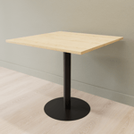 Cafébord kvadratiskt med runt pelarstativ, Storlek 80 x 80 cm, Bordsskiva Björk, Stativ Svart