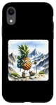 Coque pour iPhone XR Randonnée en montagne avec sac à dos en forme d'ananas