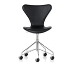 Fritz Hansen - Sjuan 3117 Framsidesklädd Läder Essential Black, Svart Ask - Skrivbordsstolar - Arne Jacobsen - Svart