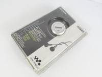 Rare Sony NW-E107 Walkman 1 GB Digital Music Player (Silver) New Deadstock