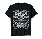 Vintage 1982 Tees 42 Year Old Legends Born In August 1982 T-Shirt