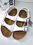 BIRKENSTOCK white Kids sandals - Size UK 11.5 - EU 30 -Buckle 190mm