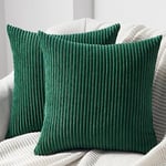 Topfinel Housse de Coussin Noel 40x40 Vert Sapin en Velours Côtelé Super Doux Motif à Rayures Couleur Unie Décoration Extérieure Intérieure Canapé Chaise Banc Salon Jardin, 2 pièces Joyeux Noël