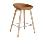 HAY - About a Stool AAS33 Low, Stainless Footrest, WB Lacquered Oak/Cat.6 Sense Cognac - Barstolar - Hee Welling - Metall/Trä/Plast