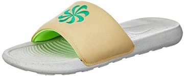Nike Homme Victori One Next Nature Sneaker, Sesame/Stadium Green-Light Bone, 40 EU