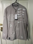 NIKE A.I.R. Nathan Bell RUNNING JACKET SIZE M (AJ7759 033)
