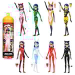 Bandai - Miraculous Ladybug - Poupée Marinette Color Change Surprise - Poupée Miraculous articulée 26 cm + 3 Surprises - Poupée Change de Couleur - Modèle aléatoire - Jouet Enfant 4 Ans et + - P50390