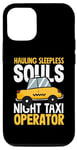 Coque pour iPhone 13 Midnight Cruiser Taxi Driver Essential