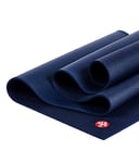 Manduka PRO Lite Tapis de yoga long et large – Léger pour homme et femme, antidérapant, coussin pour soutien et stabilité des articulations, 4,7 mm d'épaisseur, 200 cm x 132 cm, bleu nuit