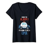 Womens I'm Going To Be A Oma Police Car Baby Reveal Party V-Neck T-Shirt
