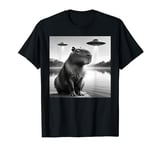 Capybara UFO Funny Capybara Selfie with UFOs Alien Men Women T-Shirt
