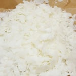 Kristinas Pyssel och Hobby Sojavax till doftljus - Flagor Gold Wax 2 Kg Tillverkat i USA