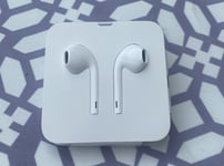 Apple Lightning EarPods for iPhone - White