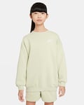 Nike Sportswear Club Fleece Older Kids' (Girls') Oversized Sweatshirt