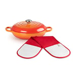 LE CREUSET Signature Enamelled Cast Iron Shallow Casserole Dish With Lid + Le Creuset 4-Layered Textile Double Oven Gloves, Stain Resistant, Red