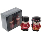 Puckator Novelty Beefeater And Guardsman Salt and Pepper Set, Multi-Colour