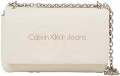 Calvin Klein Jeans Women SCULPTED EW FLAP W/CHAIN25 MONO, Eggshell, One Size
