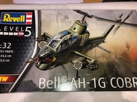 REVELL 1:32 BELL SH-1G COBRA ATTACK HELICOPTER