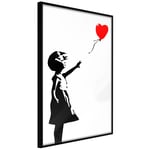 Plakat - Little Girl with a Balloon - 40 x 60 cm - Sort ramme
