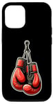 Coque pour iPhone 14 Gants de boxe rouges suspendus à une lanière