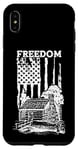 Coque pour iPhone XS Max Cabane d'extérieur Freedom en bois avec drapeau américain vertical