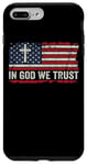 Coque pour iPhone 7 Plus/8 Plus In God We Trust – Drapeau américain vintage croix patriotique chrétienne