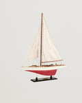 Authentic Models Endeavour Yacht White/Red