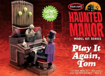 Polar Lights 984 1:12th scale Haunted Manor Play It Again, Tom